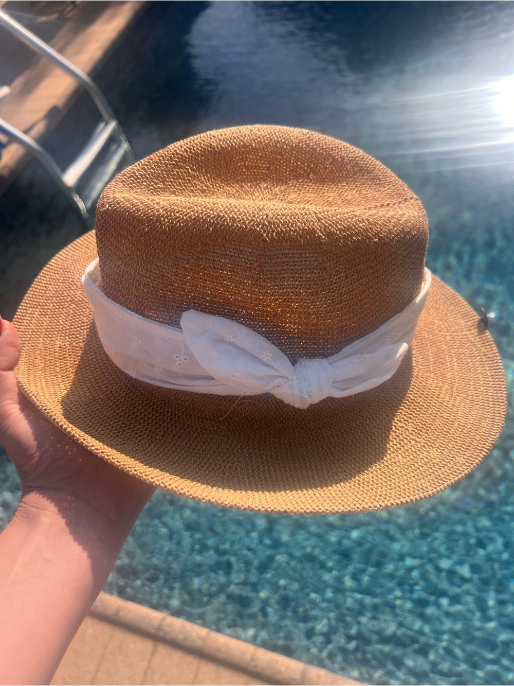 Bloomingdale's August Hat Company Woven Straw Hat in Natural Tan with White Tags